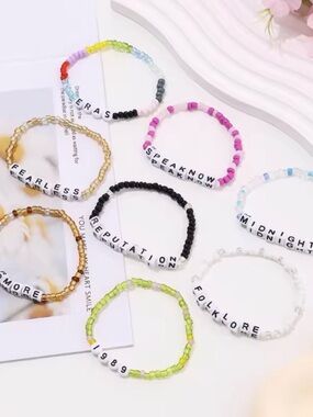 11 Piece Taylor Swift Friendship Bracelet Set